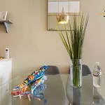 El Mirador 아파트 *