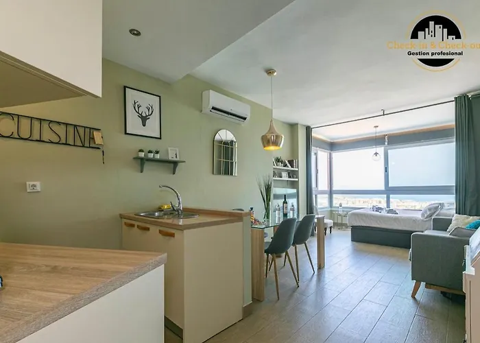 El Mirador Apartment